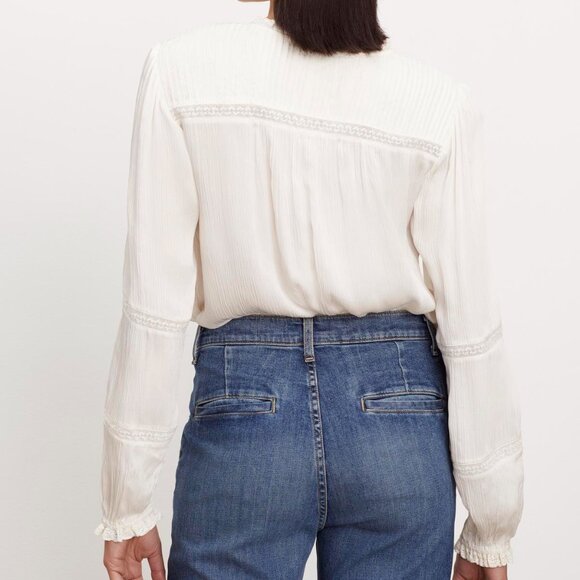 Velvet by Graham and Spencer NWT - Koren V-Neck Blouse in Ecru - Small - Picture 3 of 10